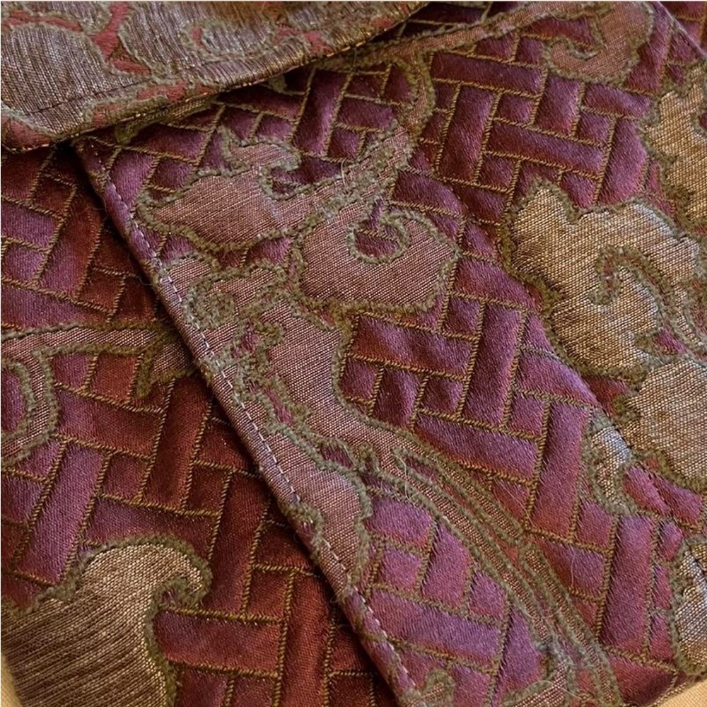 Small Embroidered Purse - Picture 5 of 6